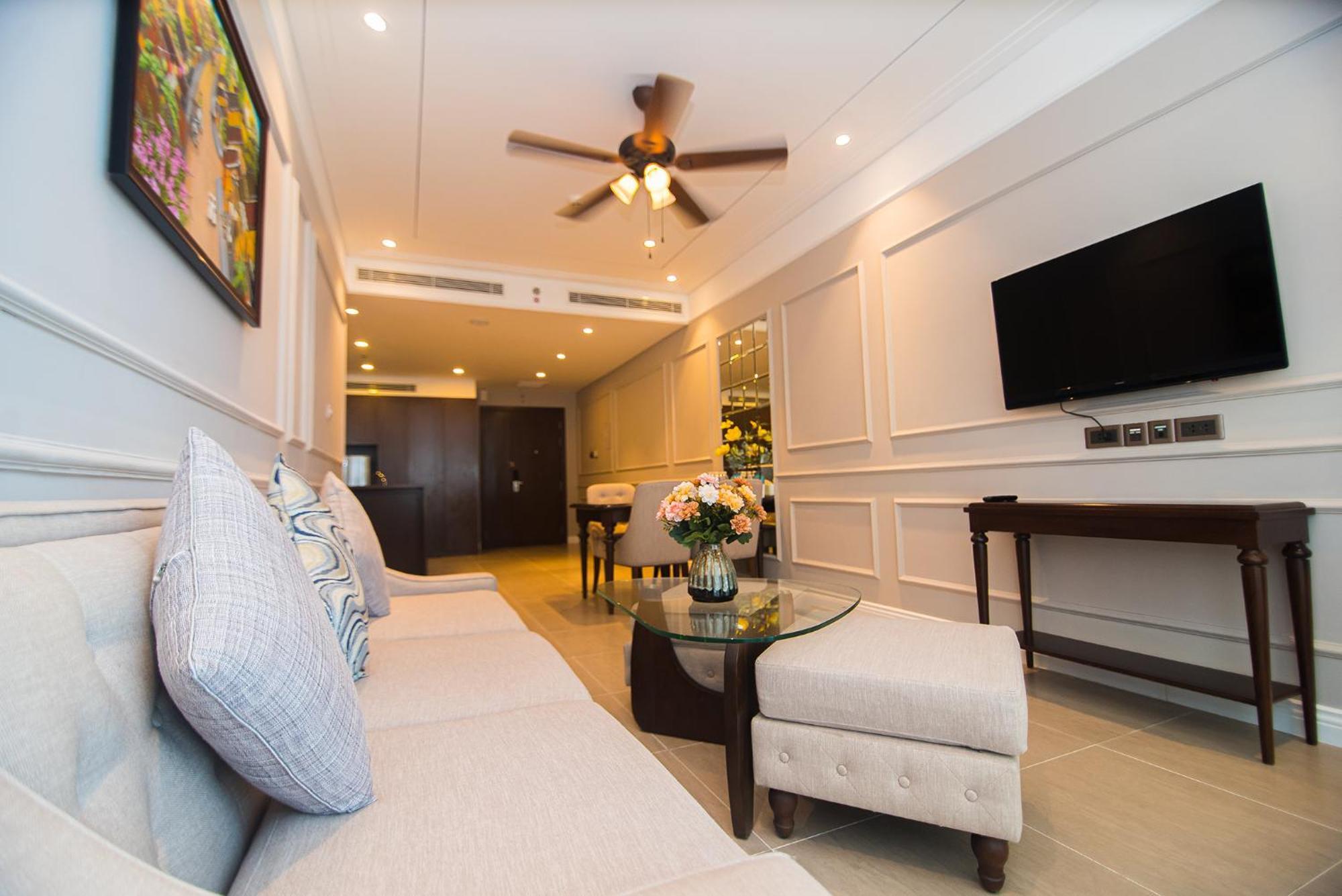 Luxury Apt Opposite Mykhe Beach Da Nang Bagian luar foto