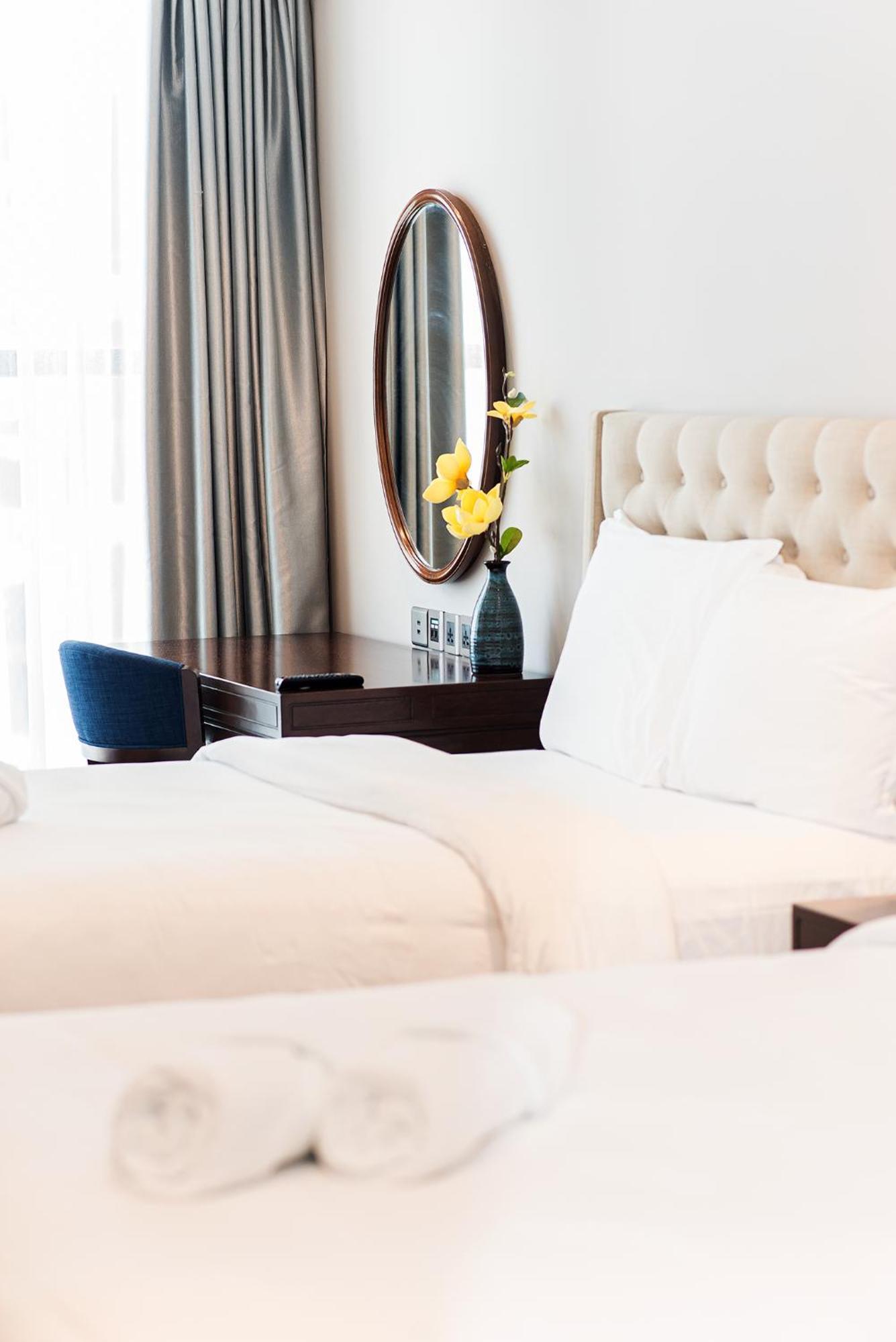 Luxury Apt Opposite Mykhe Beach Da Nang Bagian luar foto