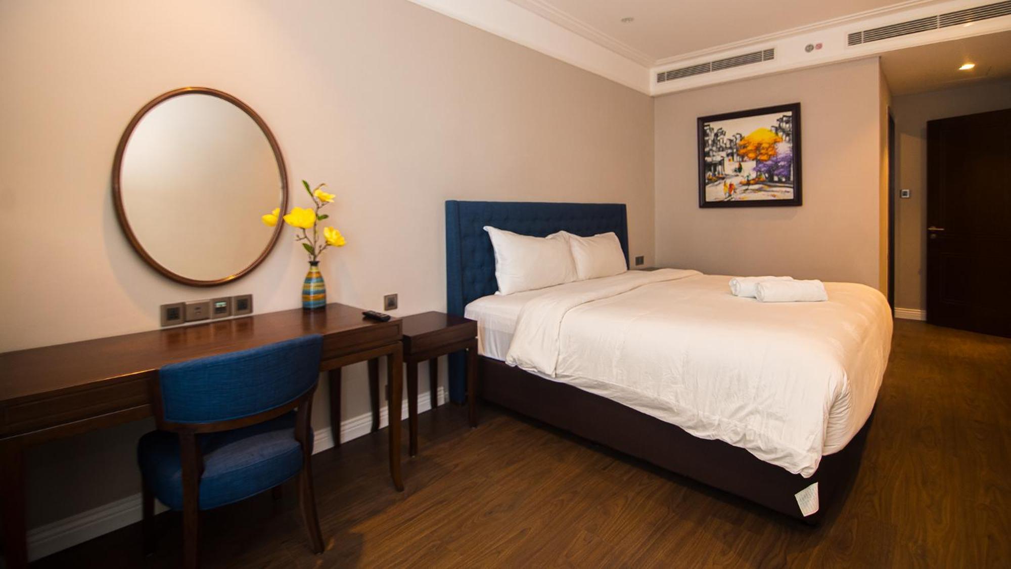 Luxury Apt Opposite Mykhe Beach Da Nang Bagian luar foto